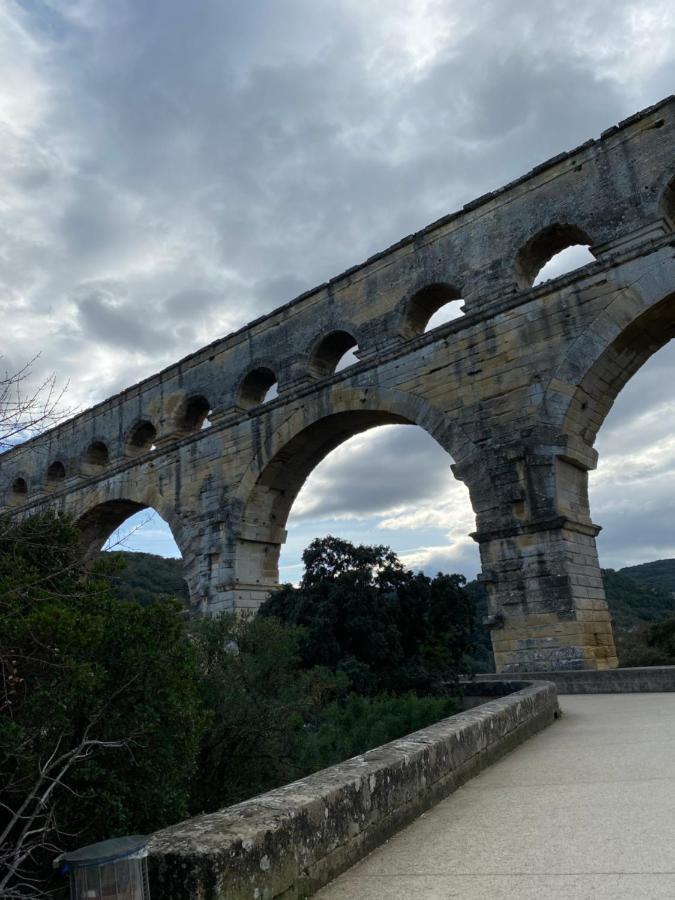 Studio Havre De Paix Au Pont Du Gard Piscine Et Jacuzzi Chez Valerie Payre ヴェール・ポン・デュ・ガル エクステリア 写真